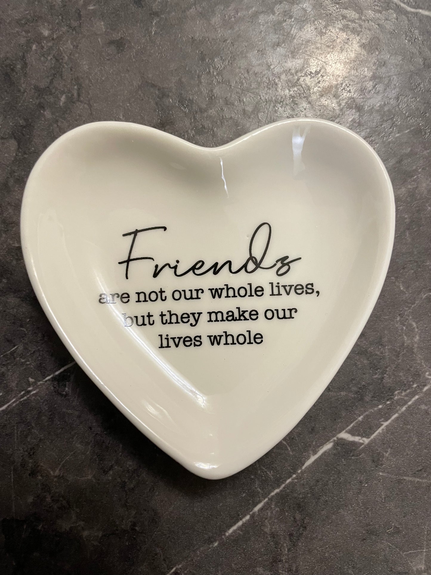 FRIENDS & FAMILY TRINKET DISH (7cm)