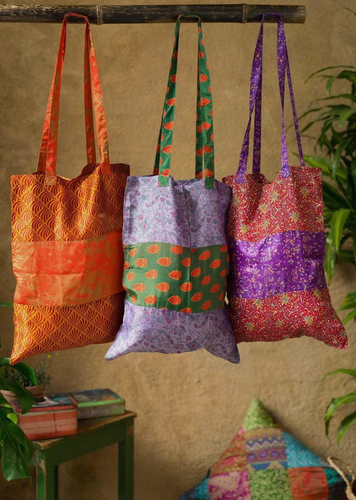 RECYCLED FABRIC SARI TOTE BAG