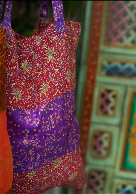 RECYCLED FABRIC SARI TOTE BAG