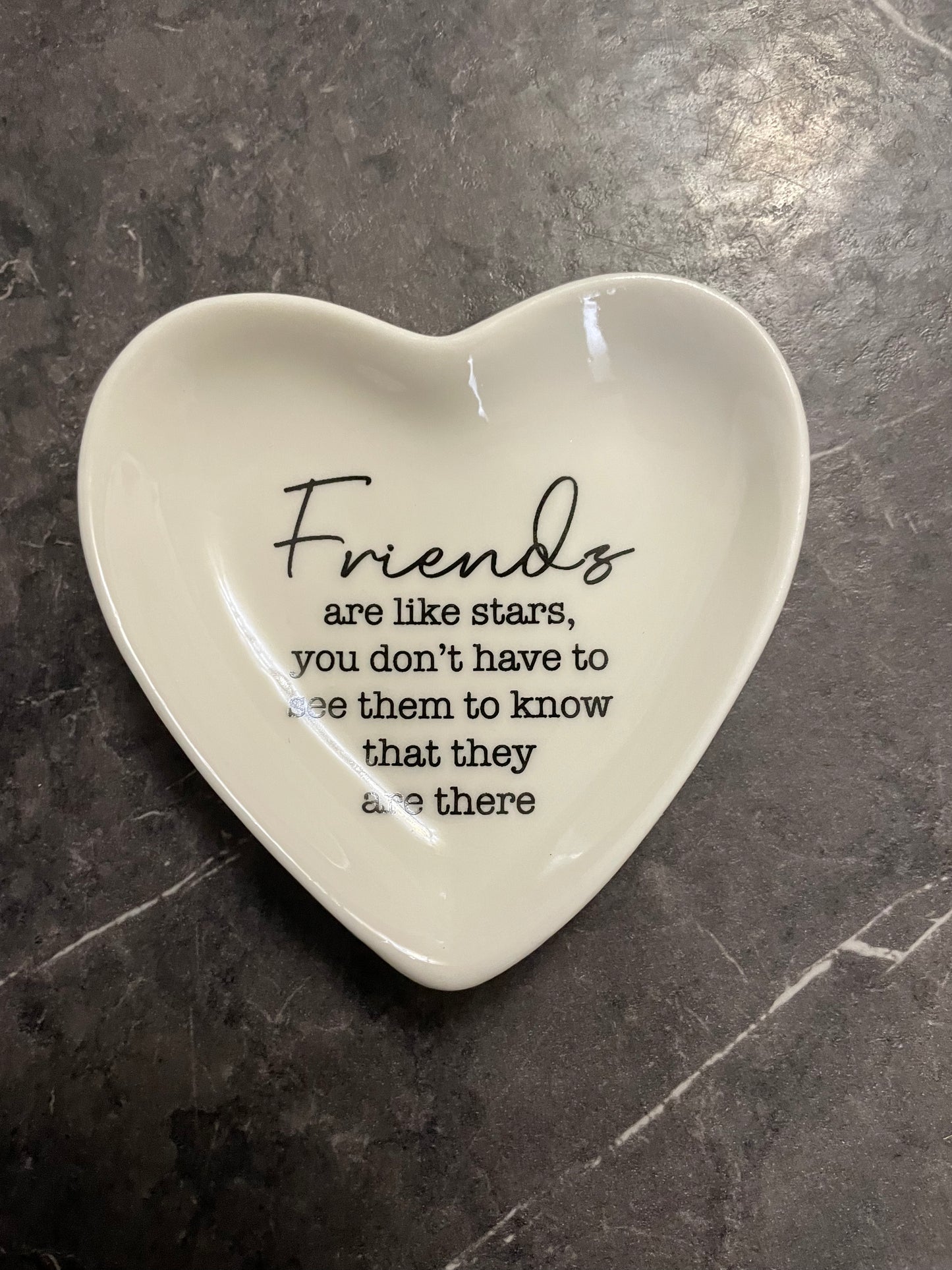 FRIENDS & FAMILY TRINKET DISH (7cm)